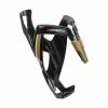 Elite Custom Race+ – Flaskeholder – Black Glossy, Beige Graphic 1 Elite Custom Race+ – Flaskeholder – Black Glossy, Beige Graphic -Kryptonite Butik EL0140656 A default